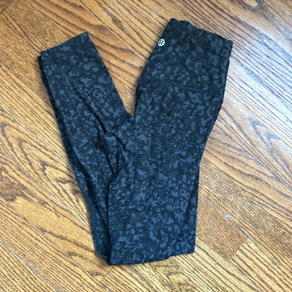 lululemon camo align leggings great  condition size 2